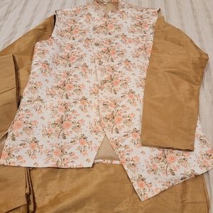Men's Kurta Set with Vest Sz 46